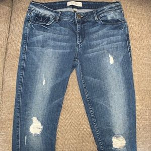 EUC Habitual Distressed Skinny Jeans Size 26.
